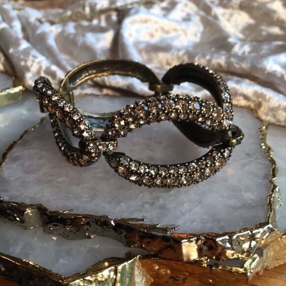 Rose Jeweled Link Bracelet - Picture 12 of 16